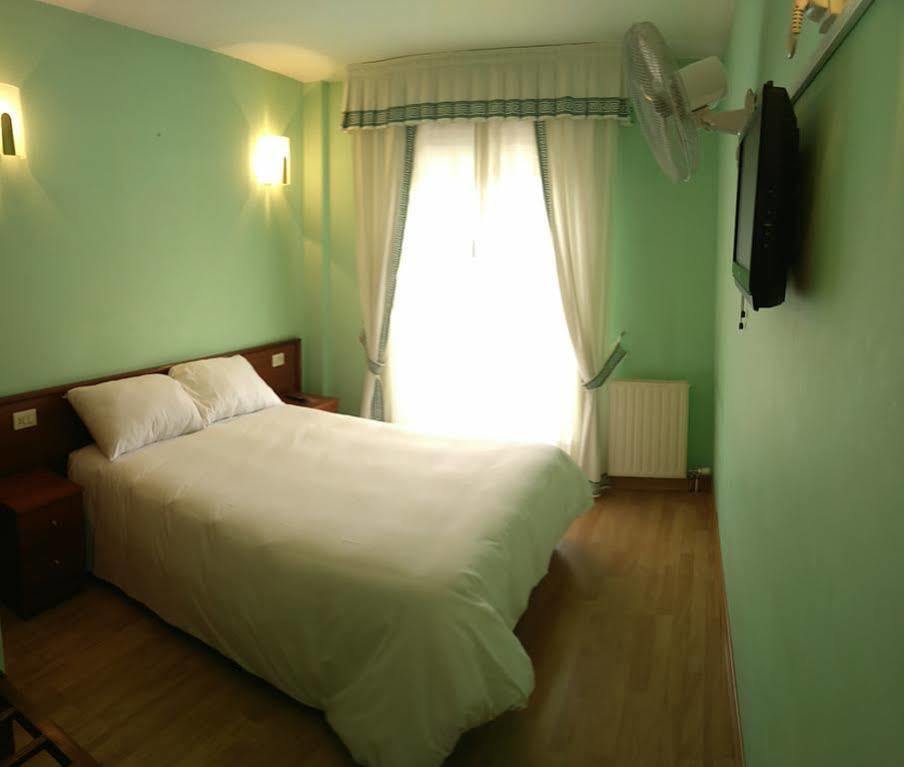Hotel Vilagarcia Вілагарсія-де-Ароуса Екстер'єр фото